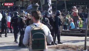 Gilets jaunes : la "haine anti-flics" à son paroxysme