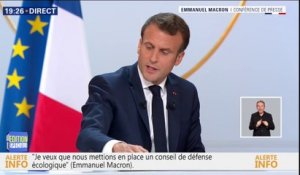 Emmanuel Macron souhaite baisser l'impôt sur le revenu "autour de 5 milliards d'euros"