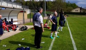 Un match de football entre des prêtres et l'US Raon pour le Denier