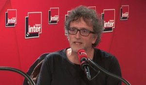 Lionel Naccache, neurologue : “La pensée complotiste met en avant une forme de doute sauf sur un élément : la thèse qui tient à cœur du complotiste, sur cette thèse là, il n’exerce aucun doute”