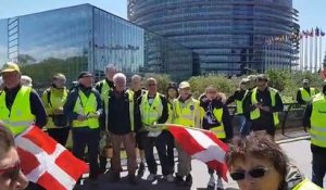 Strasbourg : des gilets jaunes savoyards arrivés à pied au Parlement européen