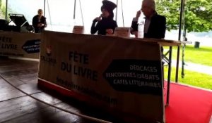 Nue dans le lac d'Annecy : Amélie Nothomb débriefe sa folle soirée à la Fête du livre en 2014