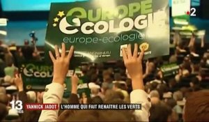 Écologie : Yannick Jadot devient la personnalité politique préférée des Français