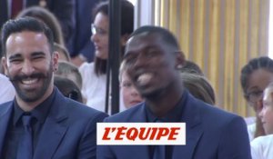 Quand Macron taquine Pogba - Foot - Bleus