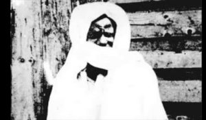 Bakhaw Guissè chante le khassida de Serigne Touba Bouchralana