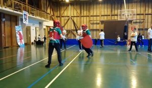 Modern sword fighting : découvrez le combat médiéval en mousse aux Echelles