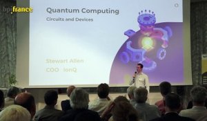Qubits: quantum computing circuits and devices