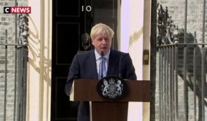 Boris Johnson officiellement investi Premier ministre par la reine d'Angleterre