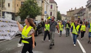 Les gilets jaunes de Pontarlier et Besançon manifestent à Pontarlier
