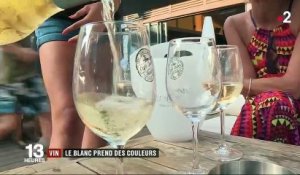 Vin : pour satisfaire la demande, les vignobles se mettent au blanc