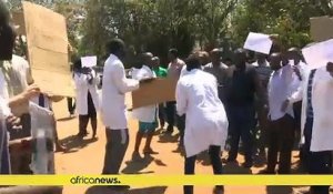 Zimbabwe : les médecins dans la rue
