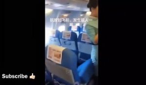 Une passagère chinoise ouvre la porte d'urgence de l'avion pour avoir de l'air frais