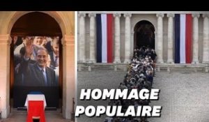 Bain de foule aux Invalides pour Jacques Chirac
