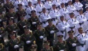 Soldats, missiles, chars: un gigantesque défilé pour les 70 ans du régime chinois