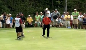 Jack Nicklaus montre à Johnny Miller comment jouer son coup - PGA 2010
