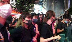 Hong Kong: violences après l'interdiction du port du masque