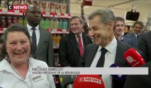 Nicolas Sarkozy en dédicace à Provins