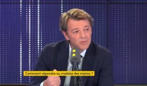 Crise de vocations des maires : "C'est la nature-même de l'exercice qui est de plus en plus difficile", explique François Baroin