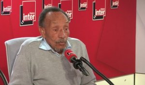 Pierre Rabhi appelle à une révolution intérieure de chacun qui serait totale : "On peut manger bio, recycler son eau et exploiter son prochain. C’est pas incompatible ! Comme si en mangeant bio, ça y est, on était sauvé..."