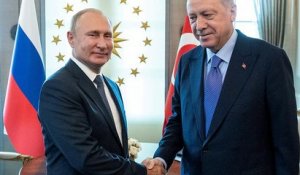 Offensive turque : Erdogan en Russie pour "négocier une zone de sécurité"