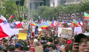 Chili : près d'un million de manifestants dans les rues de Santiago