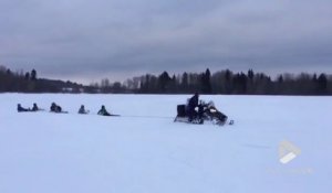 Ce papa a compris comment occuper ses 7 enfants en hiver