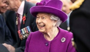 Elizabeth II défend à nouveau son clan  cette faveur accordée au prince Andrew