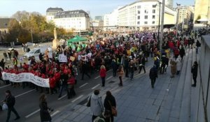 Bruxelles: 10.000 personnes manifestent contre les violences faites aux femmes