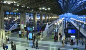 Toujours peu de trains au 20e jour de grève dans les transports