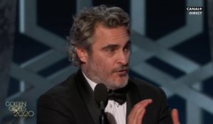 Joaquin Phoenix : "C'est super de voter mais il faut prendre ses responsabilités" - Golden Globes 2020