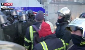 Manifestation des sapeurs-pompiers : une journée marquée par les tensions avec les forces de l'ordre