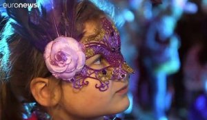 Carnaval de Nice : malgré le nouveau coronavirus, la fête continue