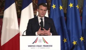 Emmanuel Macron sur le coronavirus: "Ce virus nous concerne tous, la situation ne pourra se régler qu'en parfaite coopération européenne"