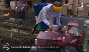 Paris : une fabrique de gel hydroalcoolique à ciel ouvert