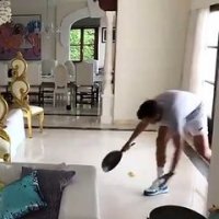 ATP - Novak Djokovic est aussi à l'aise avec une poêle qu'une raquette !