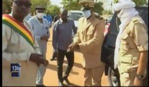 ORTM / Descente du Gouverneur de Ségou dans les usines de la région pour s’assurer du respect des mesures du covid 19 et offre de kits sanitaires