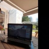 Le Mag - Romain Feillu roule avec les tops cyclistes mondiaux "en pédalant" avec son essoreuse à salades