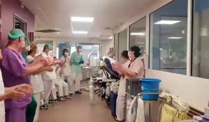 Sortie de réanimation sous les applaudissements pour un patient du CHRU de Nancy