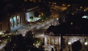 Découvrez ces magnifiques images de drone de Paris, la nuit