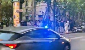 Confinement : des parisiens descendent danser en pleine rue dans le 18 ème