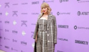Taylor Swift Thanks Fan Working as a Nurse in NYC With a Personal Letter | Billboard News