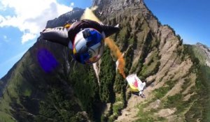 Haute-Savoie: les "Soul Flyers" retrouvent les airs en wingsuit