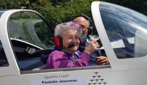 Pour sa première sortie post-confinement, cette femme fête ses 100 ans dans.. les airs !