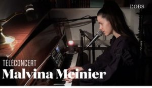 La cheffe d’orchestre Malvina Meinier au piano et à l'harmonizer sur "Flesh" pour un téléconcert exclusif