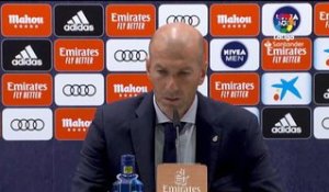 31e j. : Zidane - "Sergio Ramos doit prendre sa retraite ici"
