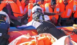 Les 180 migrants de l'Ocean Viking entrevoient la fin d’un blocage en mer long de neuf jours