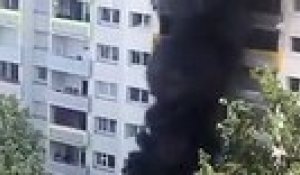 Deux enfants sautent du 3ème étage pour échapper à un incendie