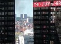 Incendie en cours sur le toit de l'une des tours du "World Trade Center" à Bruxelles - Les pompiers en cours d'intervention