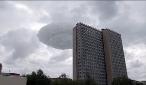 Un nuage mystérieux aperçu dans le ciel de Moscou