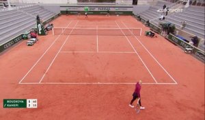 Highlights | Marie Bouzkova - Kaia Kanepi